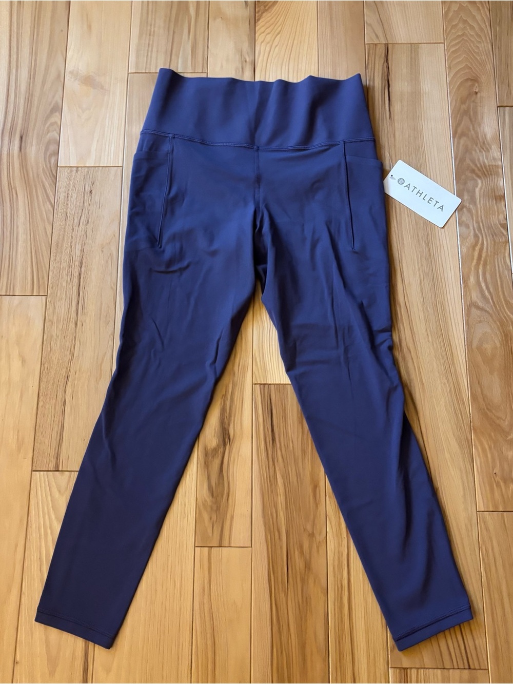 NEW Athleta Salutation Stash Tight Purple Side Pocket Leggings